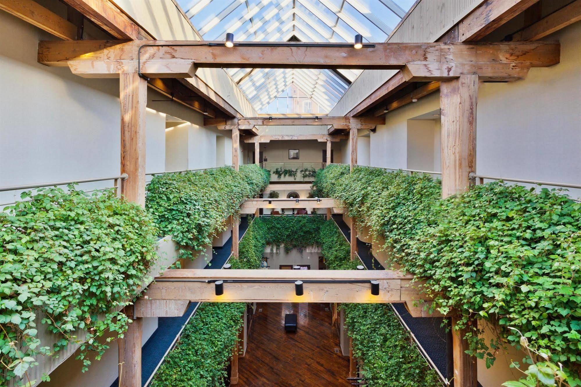 Hawthorn Extended By Wyndham